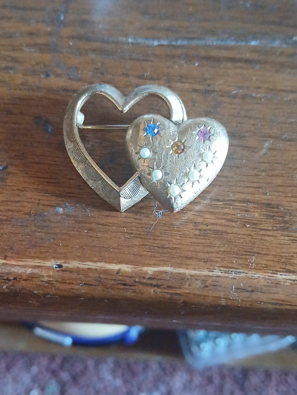 EMMONS Pin Brooch Double Hearts With Colored Crystals And Faux Pearls Vintage